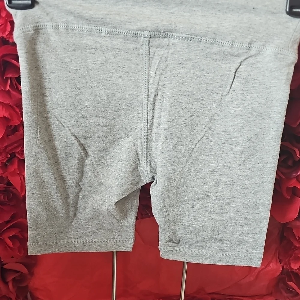 Champion NWOT (Fell Off) Girls Gray Active Shorts Size 6